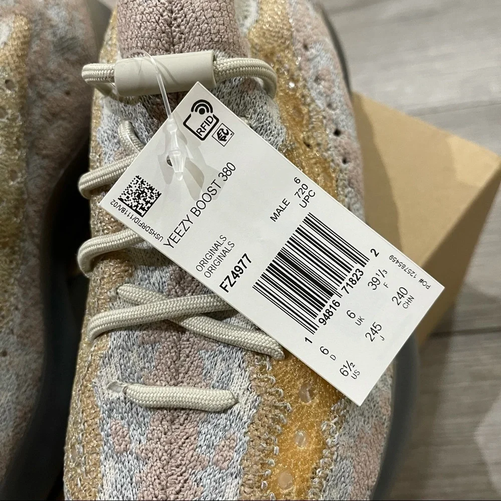 Yeezy boost 380 Pepper Reflective US6.5/8W - Picture 10 of 12